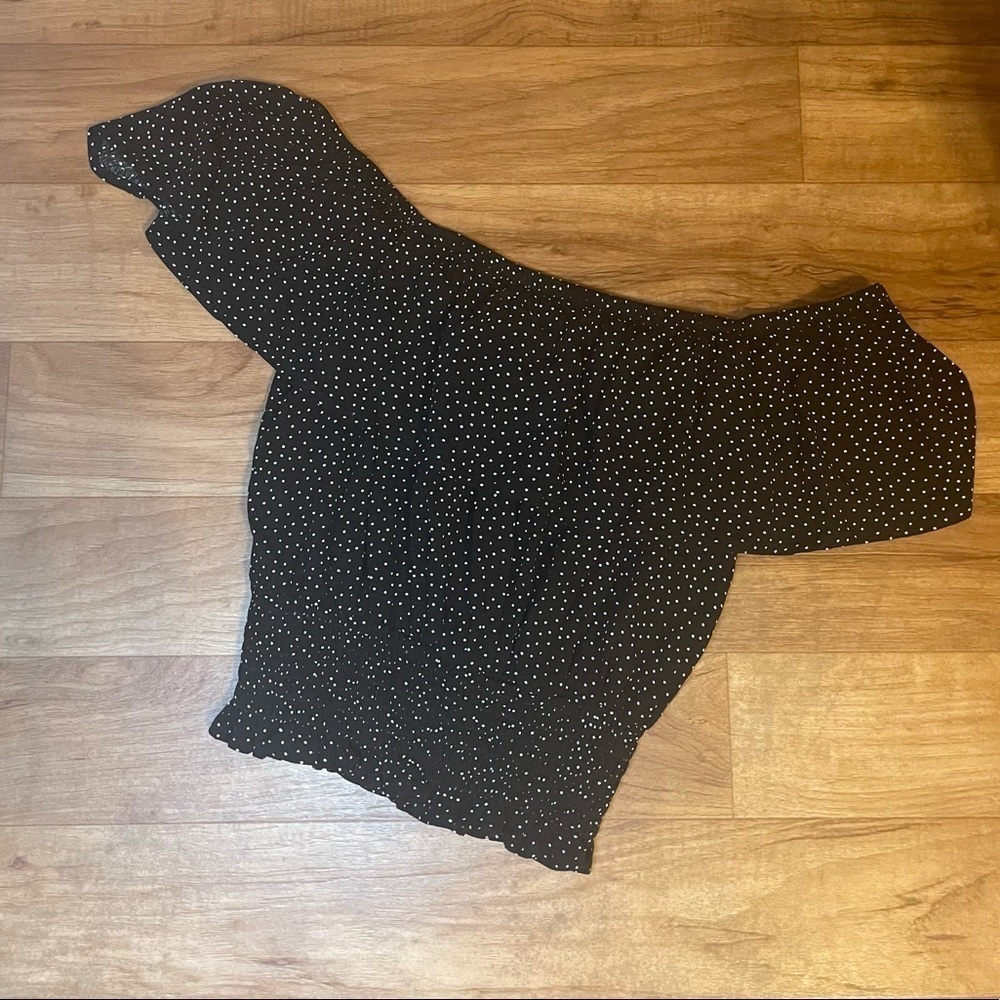 Forever 21 Off the shoulder top